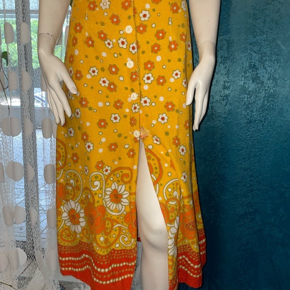 Vintage, two piece, terry cloth and one of a kind🌞 - Picture 7 of 9
